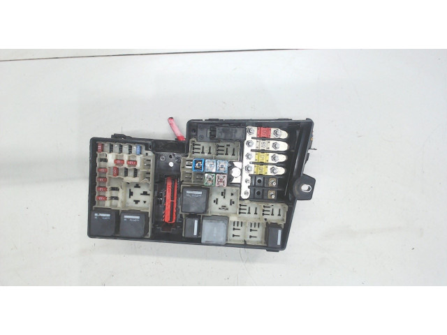 Блок реле  Ford Focus 2 2005-2008      6M5T14K733EHC     1.8