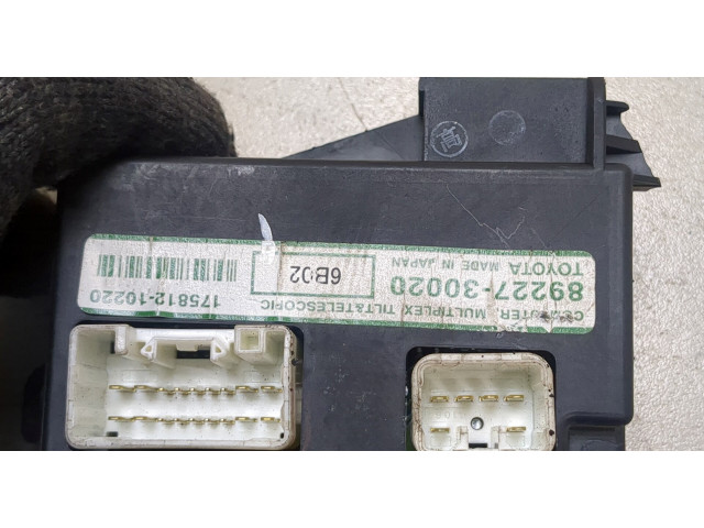 Блок комфорта  Lexus IS 2005-2013      8922730020, 17581210220  