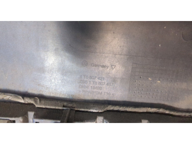 Бампер Volkswagen Touran 2006-2010 задний