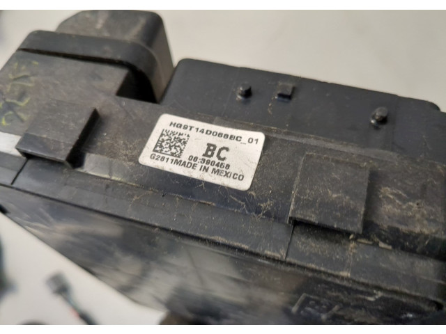 Блок предохранителей Lincoln MKZ 2016-2020 HQ9T14D068BC