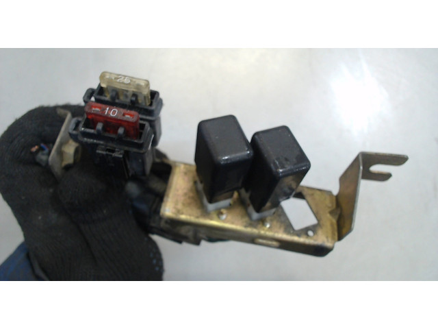 Блок реле Mitsubishi Montero Sport / Pajero Sport 1996-2008 3