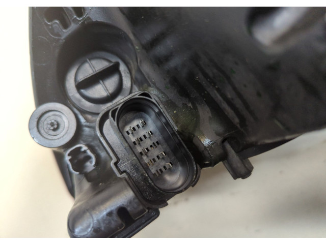 Фара передняя  Ford Focus 2 2008-2011 правая 