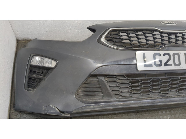 Решетка радиатора  KIA Ceed 2018-2021          