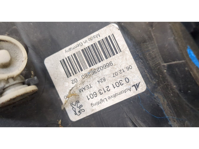 Фара передняя  Peugeot 407 левая 