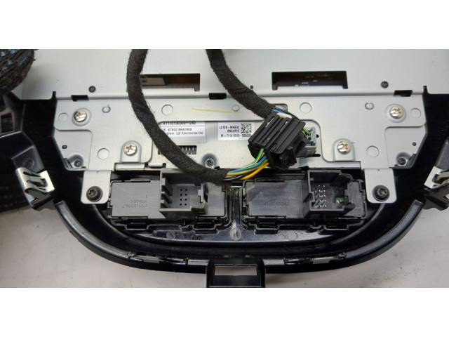 Дисплей бортового компьютера Chevrolet Bolt 2016-2021 42556932