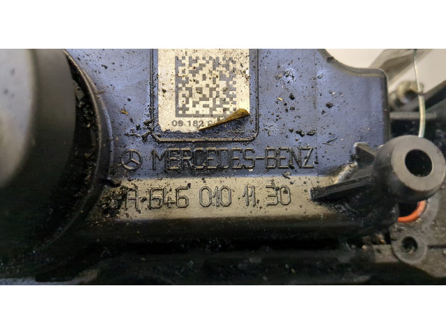 Клапанная крышка двигателя ДВС  Mercedes C W204 2007-2013 2.2     