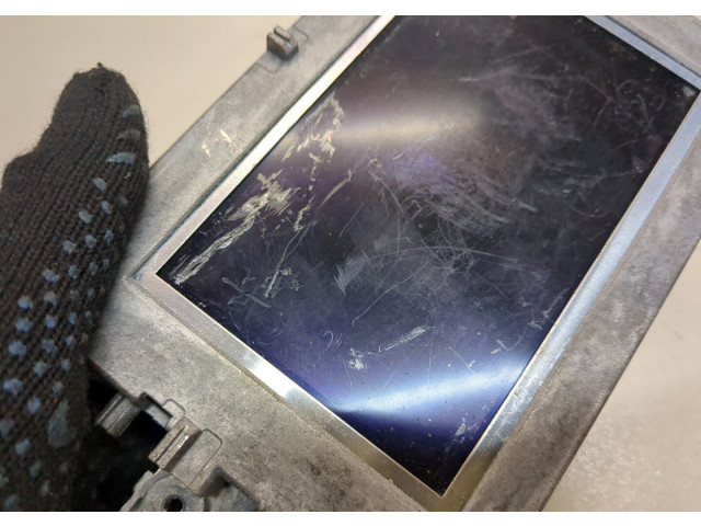 Дисплей бортового компьютера  Mercedes E W212 2009-2013        