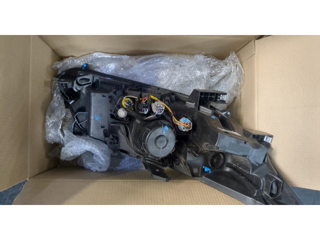 Фара передняя  Mitsubishi Eclipse Cross 2017- левая 