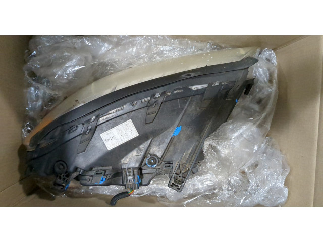 Фара передняя  Volvo V70 2007-2013 левая 