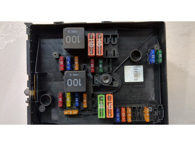 Блок предохранителей Skoda Yeti 2009-2014