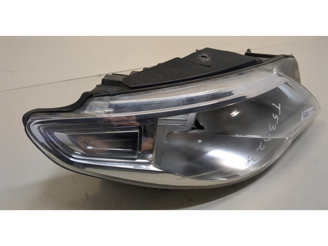 Фара передняя  Volkswagen Passat CC 2008-2012 правая 