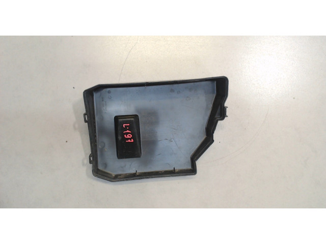 Крышка блока предохранителей  Chevrolet Equinox 2017-      9491N0A1    1.5