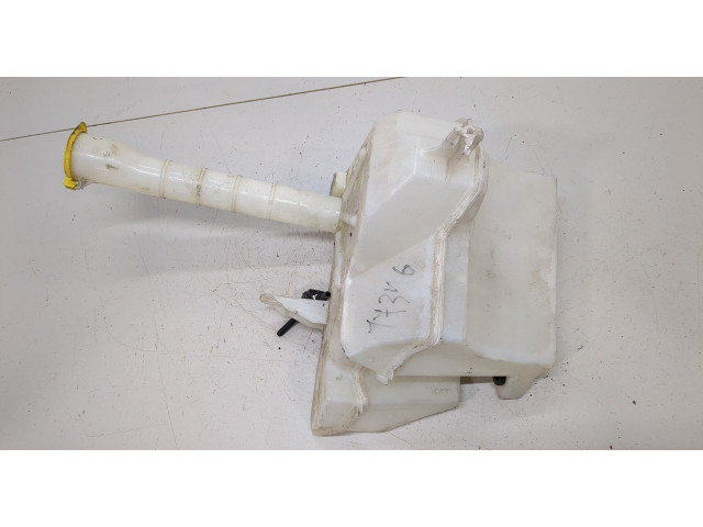 Бачок омывателя  Ford Escape 2007-2012    