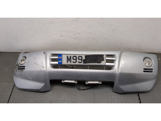 Бампер Mitsubishi Pajero / Montero 2000-2006 передний
