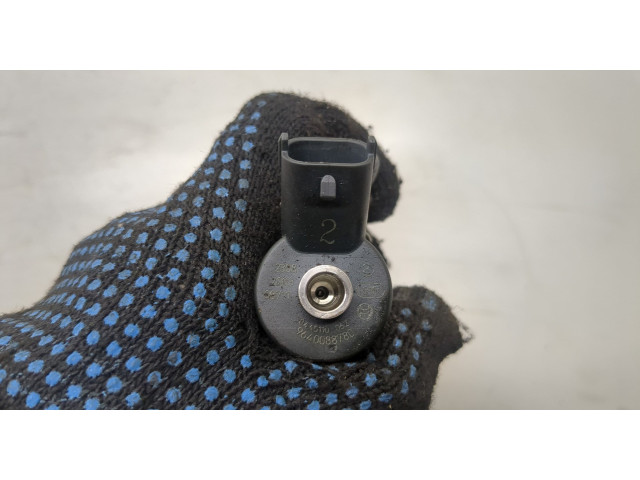 Форсунка топливная  Peugeot 306 1993-2002         