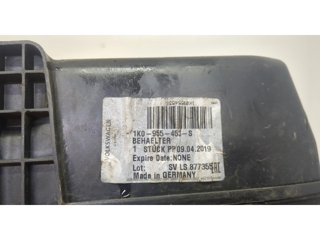 Бачок омывателя  Volkswagen Golf 5 2003-2009    