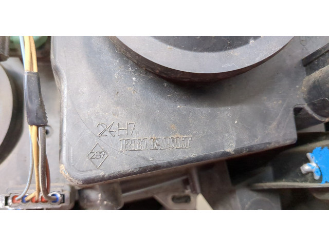 Фара передняя  Renault Scenic 2003-2009 правая 