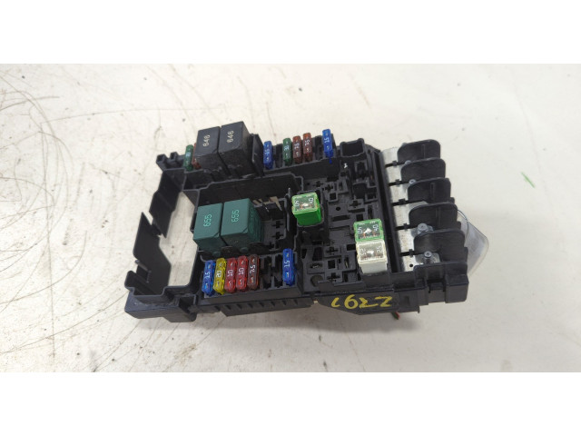 Блок предохранителей Volkswagen Jetta 7 2018-2025 5Q0937125D