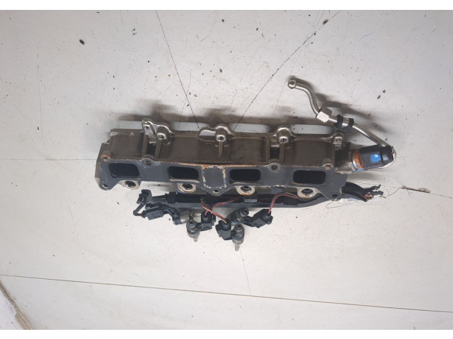 Форсунка топливная  Audi A1 (8X) 2010-2018    03C906036F, 03C133202AQ     