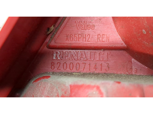 Задний фонарь          