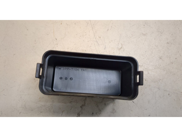 Крышка блока предохранителей Infiniti FX 2002-2009 24382CG000