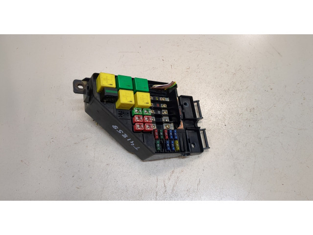 Блок предохранителей  Rover 75 1999-2005          1.8