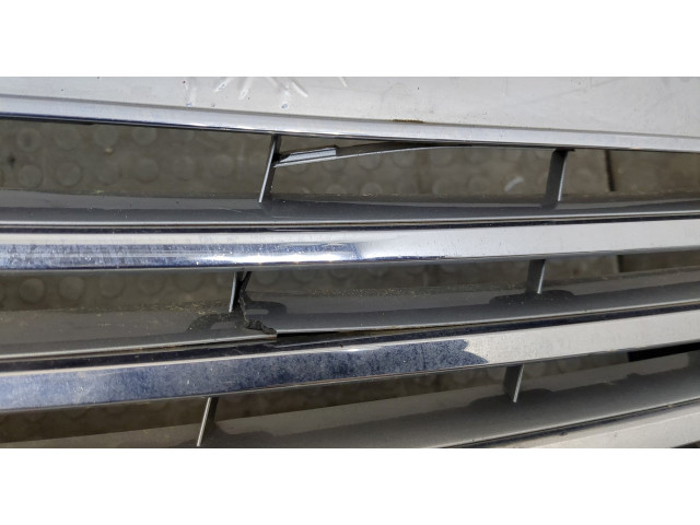 Решетка радиатора  Mercedes E W212 2009-2016          A2128800983