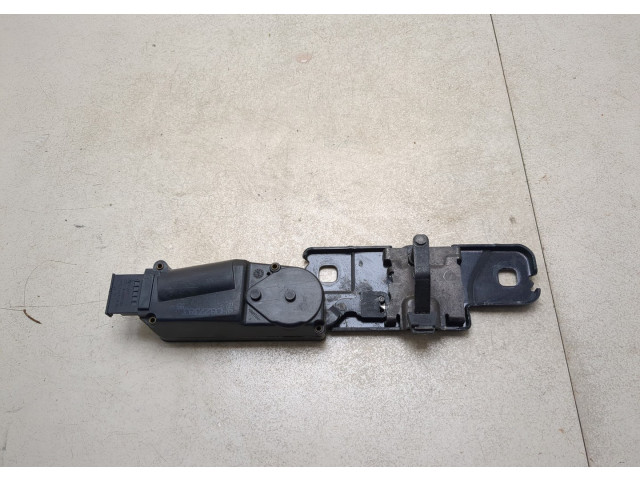 Замок багажника Audi A7 2010-2018