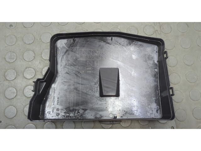 Блок предохранителей  Toyota Auris E15 2006-2012      8266202210   