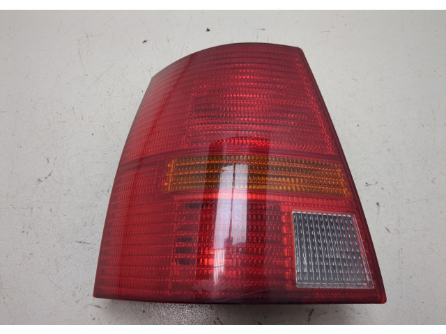 Задний фонарь 1J6945095S