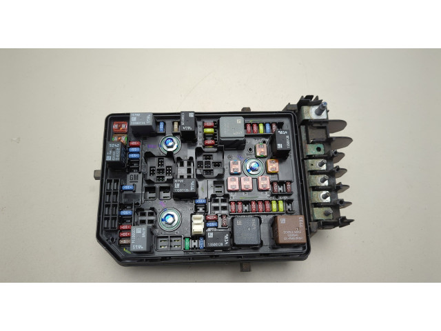 Блок предохранителей GMC Terrain 2017-2024 23246682