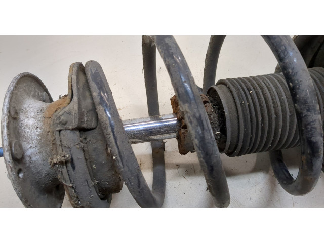 Стойка амортизатора  BMW X3 E83 2004-2010      