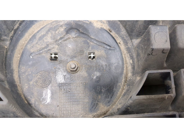 Решетка радиатора  Fiat Doblo 2005-2010          