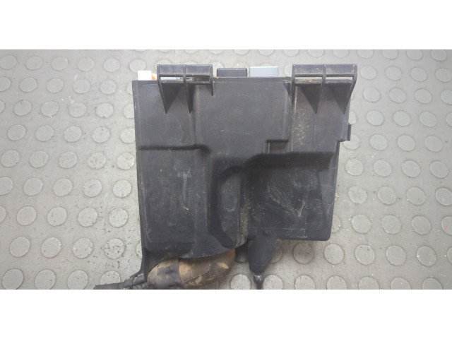 Блок предохранителей  Mercedes GLC X253 2015-2022      A2229063202, A2135400124   