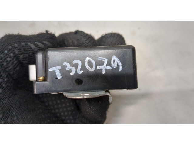 Блок комфорта  Toyota Celica 1999-2005      8974120151   