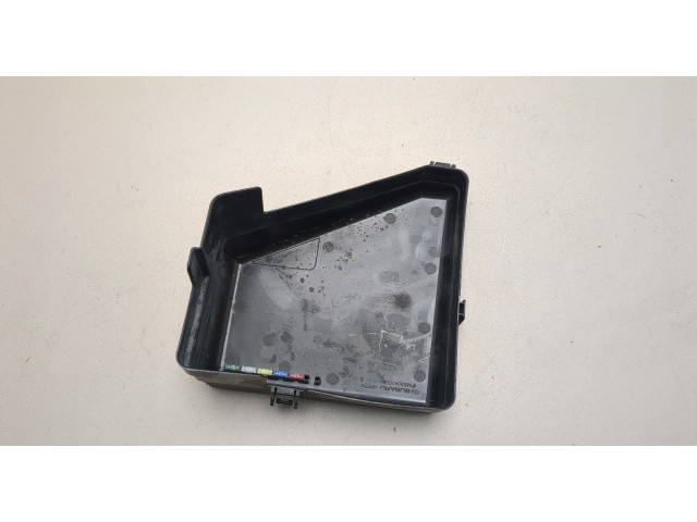 Крышка блока предохранителей Subaru Impreza 2016-2023