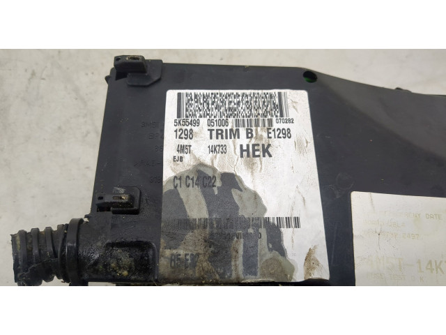 Блок предохранителей  Ford Focus 2 2005-2008         