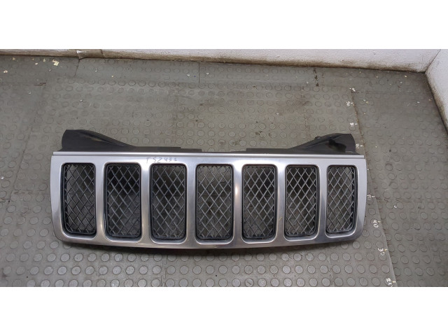 Решетка радиатора  Jeep Grand Cherokee 2004-2010          55157414AA