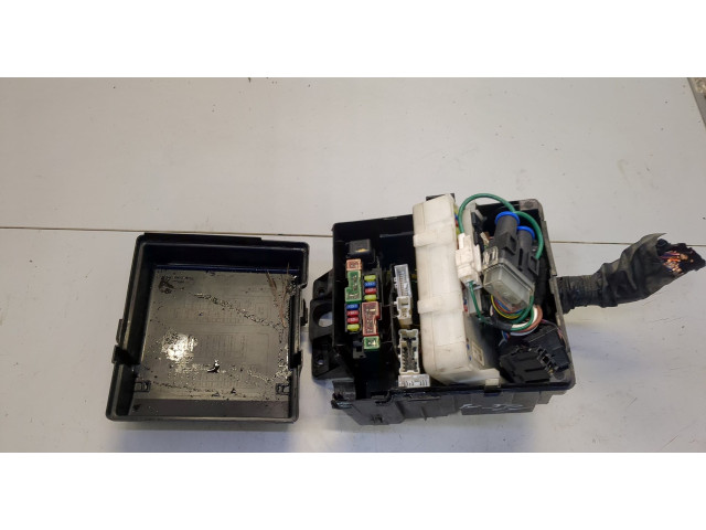 Блок предохранителей Infiniti QX56 2004-2010 7154849830