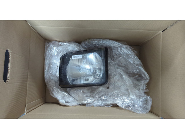 Фара передняя Land Rover Discovery 2 1998-2004 левая