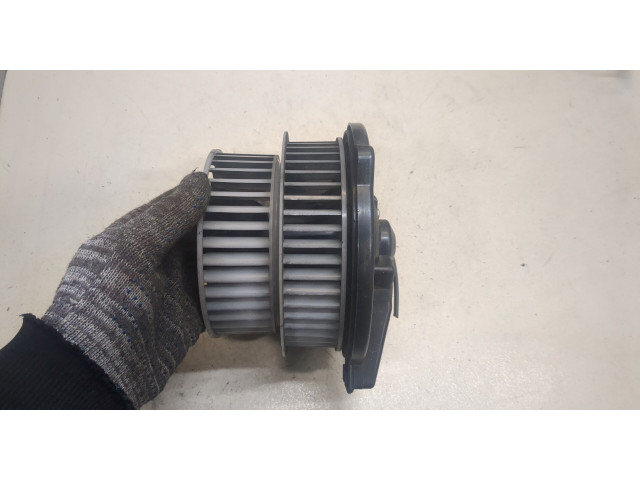 Моторчик печки  Volkswagen Jetta 5 2004-2010 1K2819015C    1K2819015C   