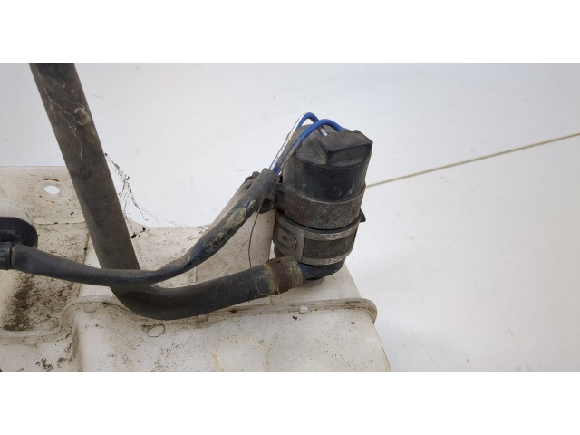 Бачок омывателя Citroen C-Crosser 2007-2013