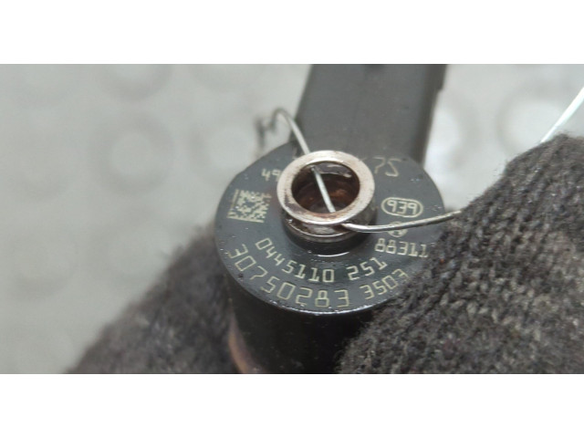 Форсунка топливная  Volvo XC90 2002-2014    0445110251     