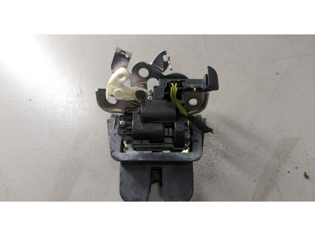 Замок багажника Audi Q5 2008-2017