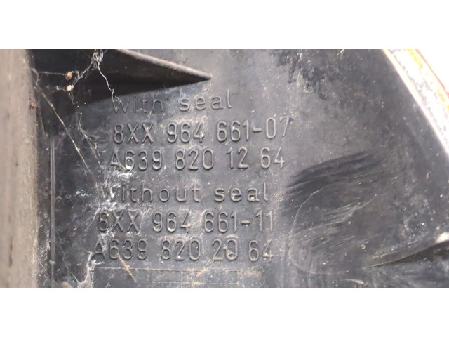 Задний фонарь          