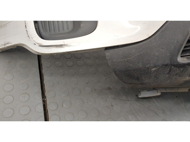 Решетка радиатора  KIA Sorento XM 2009-2021          863501U500, 863501U700