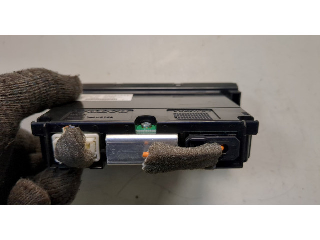 Дисплей бортового компьютера  Volvo S40 2004-        