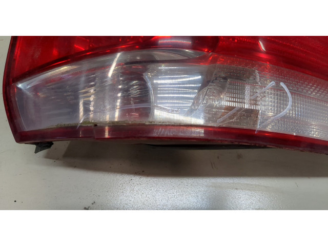 Задний фонарь