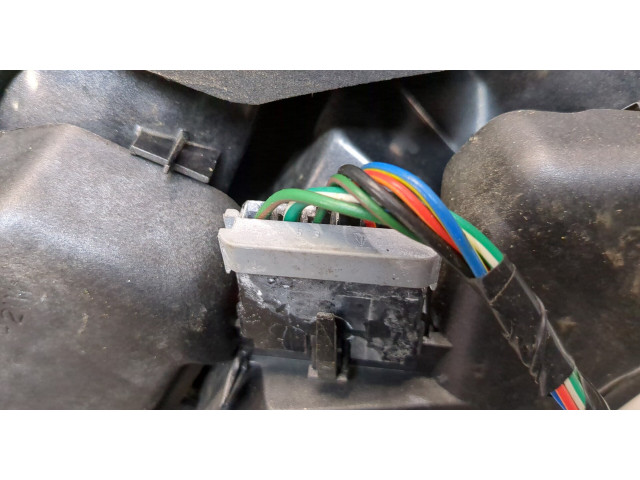 Задний фонарь