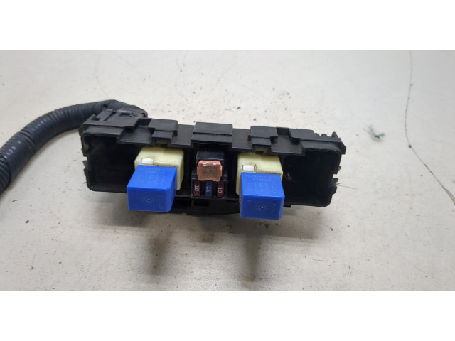 Блок реле  Nissan Pathfinder 2012-2017      24682e8002   